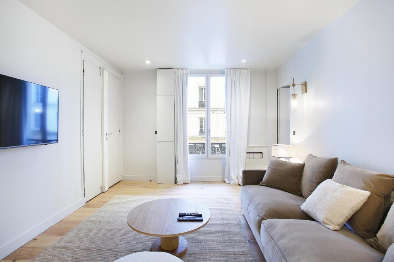 Residence In The Center Of Paris By Studio Prestige Exterior photo